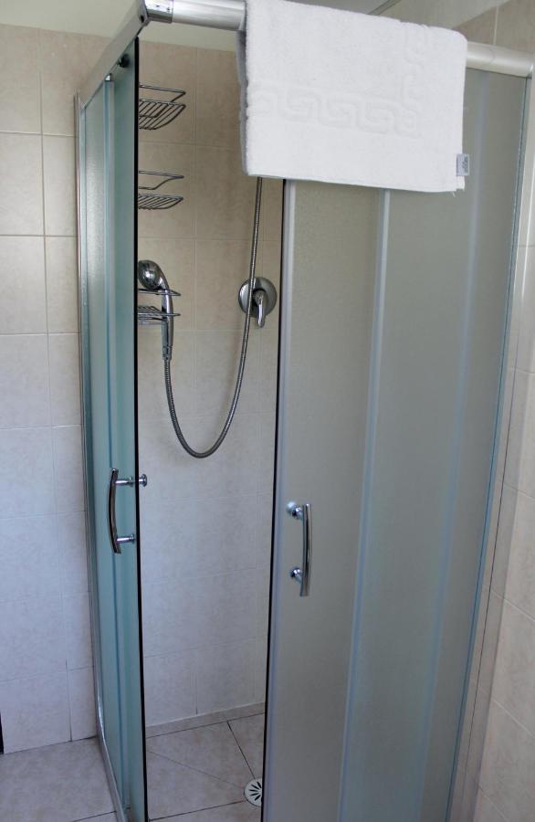 Aliyah Return Center Bed and Breakfast Degania Bet Kamer foto