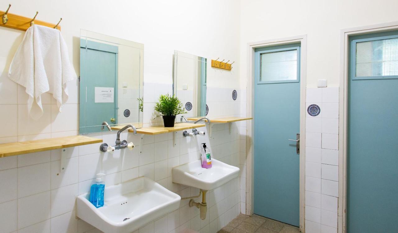 Aliyah Return Center Bed and Breakfast Degania Bet Buitenkant foto